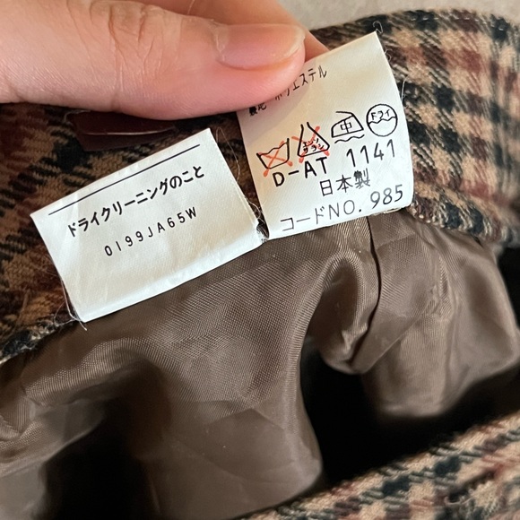 SOLD Vintage Checkered/ Gingham brown made in Japan midi wool skirt - Picture 6 of 6
